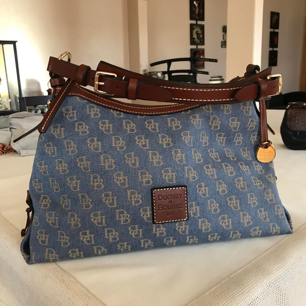 Dooney & Bourke Handbag